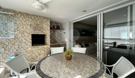 Apartamento à venda com 3 quartos, sendo 2 suítes, em Riviera de São Lourenço, Bertioga, SP