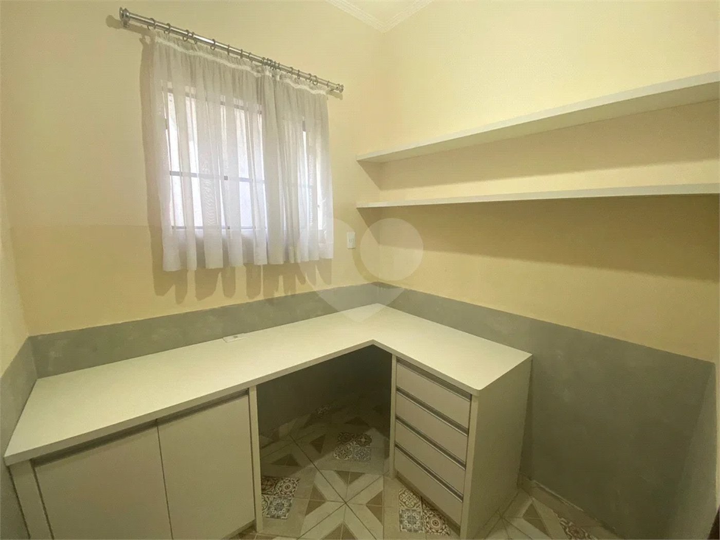 Sobrado com 3 quartos 1 suíte e 6 vagas de garagem no Jardim Guapira