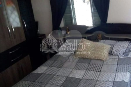 Casa em excelente localização na Vila Prado á venda.