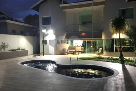 Sobrado à venda ou para alugar com 3 suítes em Villaggio Capríccio, Louveira, SP