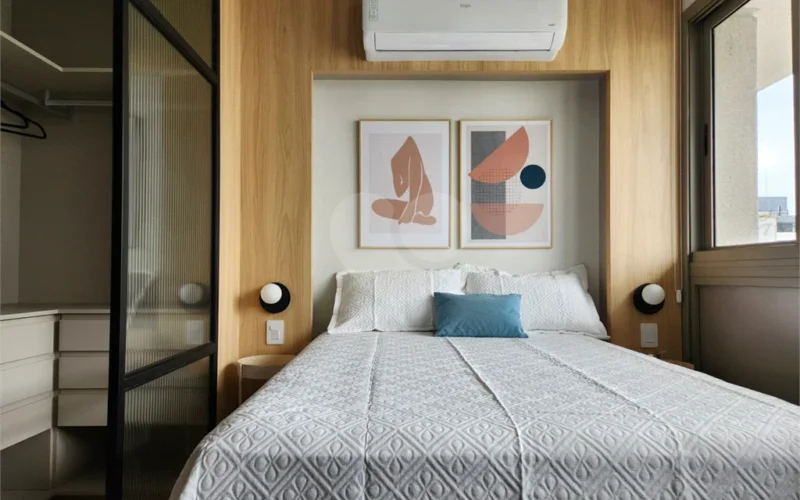Studio 28M2 para locação em Moema Pássaros