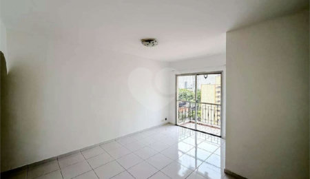 Apartamento à venda com 2 quartos, sendo 1 suíte,  em Cambuci, São Paulo, SP