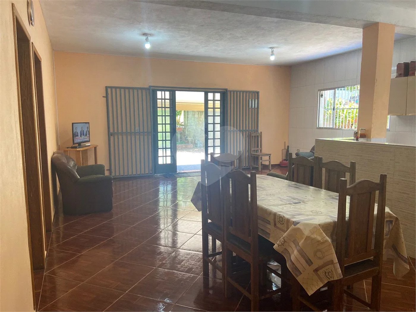 Vende-se chácara com lago Nazare Paulista com 3.000 m²