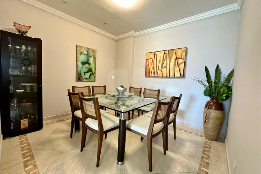 Apartamento à venda com 3 quartos, sendo 1 suíte, em Riviera de São Lourenço, Bertioga, SP