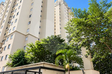 Apartamento com 2 dormitórios e 1 vaga em Nova Petrópolis, com piscina, academia, brinquedoteca, churrasqueira e portaria 24 horas. Excelente localização.