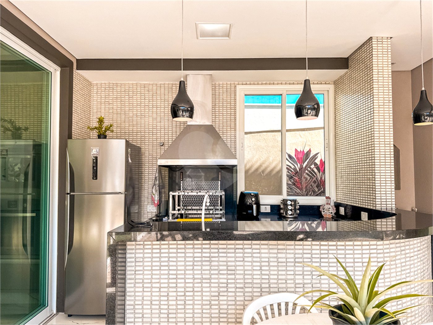 Sobrado à venda em Itupeva – 421,80 m² de terreno – 254,28 m² de área construída – 3 dormitórios – 4 banheiros – 4 vagas de garagem