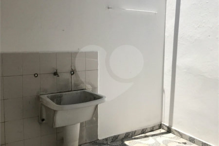 Casa com salão para Venda no Jardim Umarizal.
