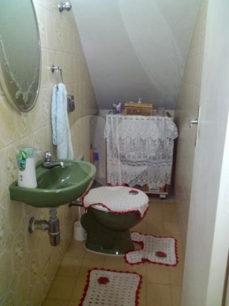 Sobrado com 180m², 3 quartos e 2 vagas
