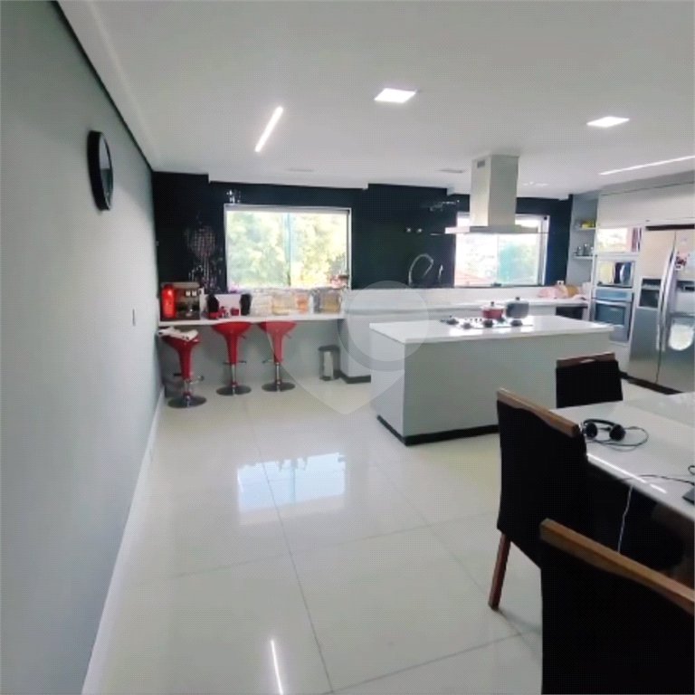Sobrado à venda com 3 suítes em Pirituba, São Paulo, SP