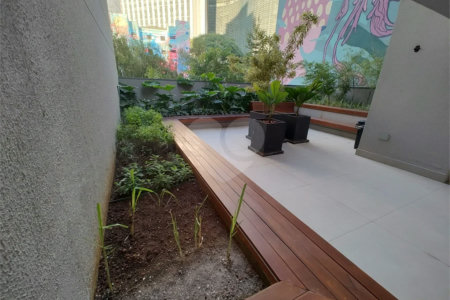 Studio Mobiliado na República – 22m² com Varanda