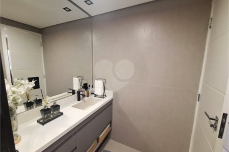 Apartamento totalmente mobiliado com 2 dormitórios, 1 vaga