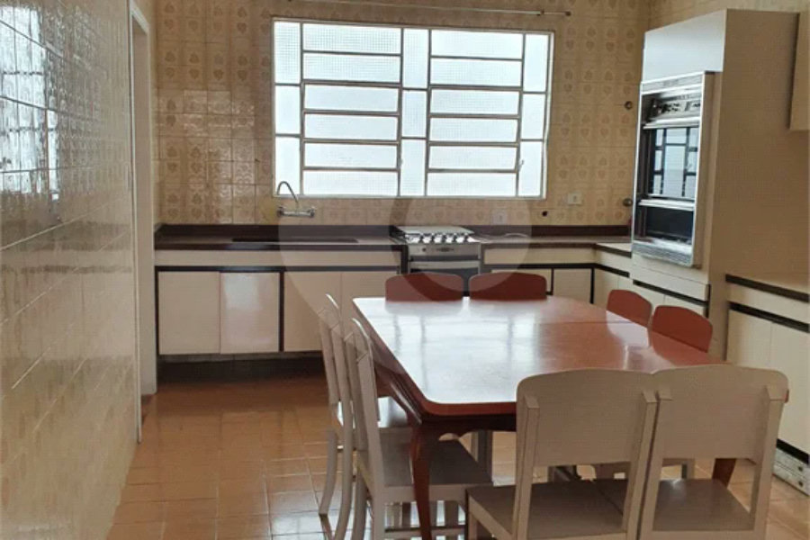 Vende-se linda casa de 250 m² no Jabaquara
