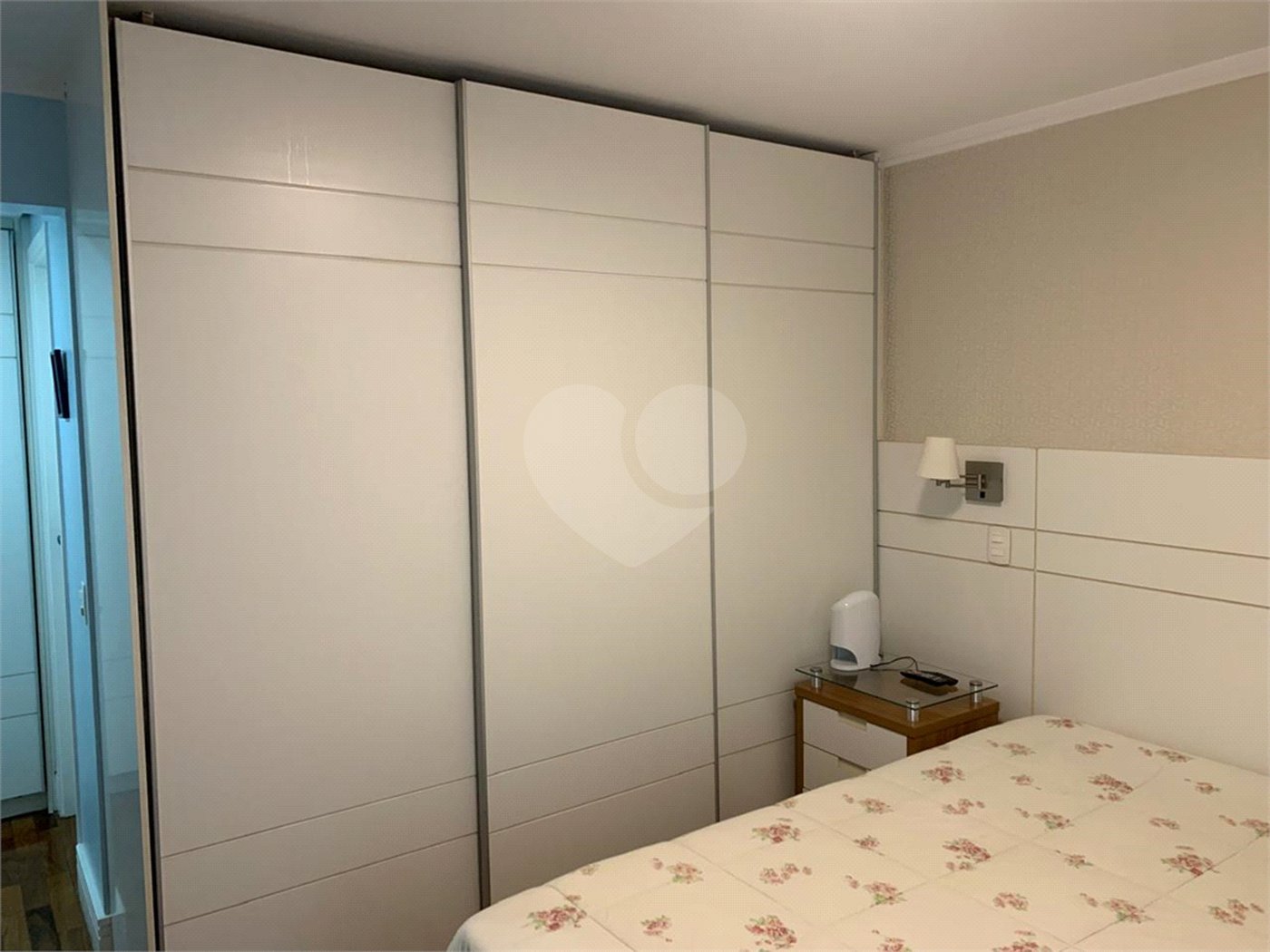 Apartamento à venda na Chácara Santo Antônio, 4 quartos