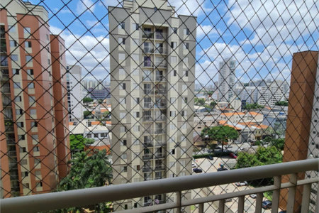 Apartamento à venda com 65m² -Cambuci