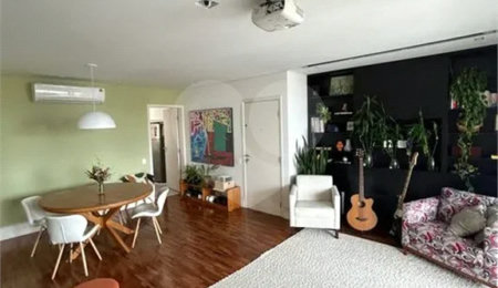 Apartamento à venda ou para alugar com 2 quartos, sendo 1 suíte, em Pinheiros, São Paulo, SP