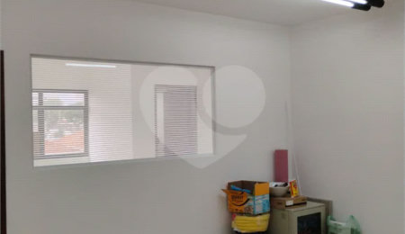 Aluga-se Sala Comercial na Vila Santa Catarina