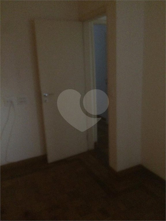 Apto com 99m 3 dorm 1 suite 2 banheiros com 1 vaga de garagem