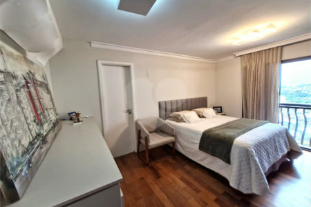 Apartamento a venda com 3 quartos no Alto da Boa Vista