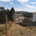 Terreno em Bom Jesus dos Perdões com 290 metros, excelente localização, pronto para construir