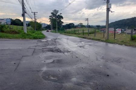 oportunidade ,terreno na av. mathias Lopes