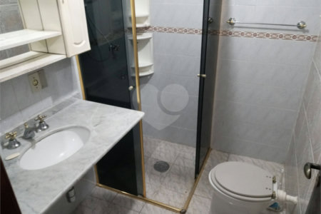 Casa Térrea à venda ou para alugar com 4 quartos, sendo 1 suíte, em Jardim Aeroporto, São Paulo, SP