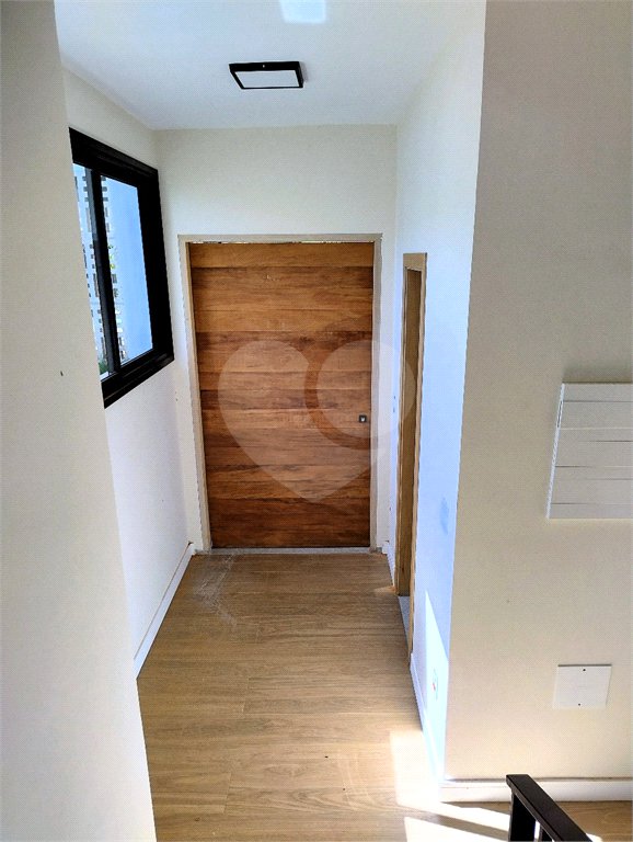Casa a venda no condomínio Faber III