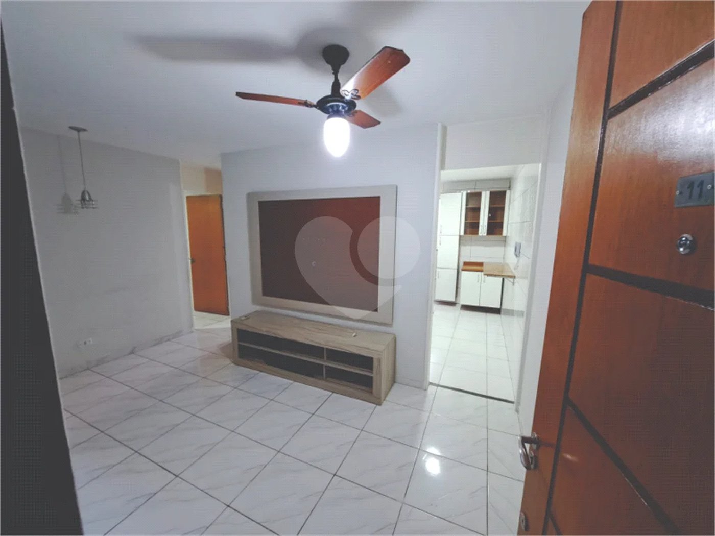 Lindo apartamento em excelente local.