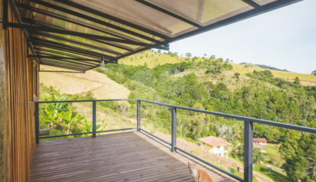 Vende-se Linda Casa Em Camanducaia - MG