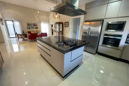 OPORTUNIDADE CASA ALTO PADRÃO NO CONDOMÍNIO MÔNACO – URBANOVA
