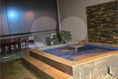 Casa em condomínio Alvorada em Araraquara com 3 dormitórios e piscina
