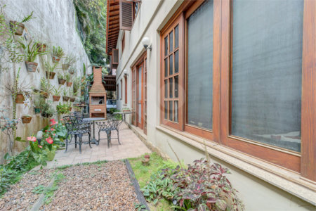 Casa à venda com 3 suítes no condomínio Canumá, São Paulo - SP