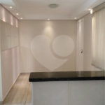 Apartamento no Condomínio Monte Azul.