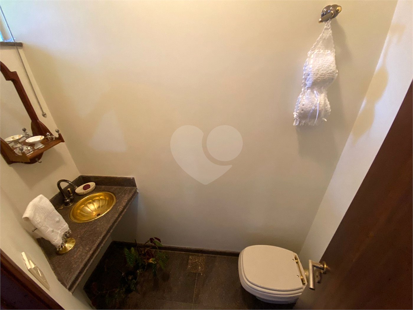 Casa térrea no Condomínio Parque Faber I
