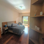 SOBRADO DE 426,0 M² COM 04 SUITES, SALÃO DE FESTAS, 06 VAGAS,06 BANHEIROS E PISCINA PARA LOCAÇÃO OU VENDA NO BARRO BRANCO