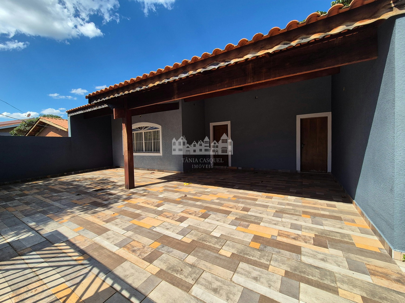 Casa Térrea à venda com 4 quartos, sendo 2 suítes, em Loteamento Loanda, Atibaia, SP