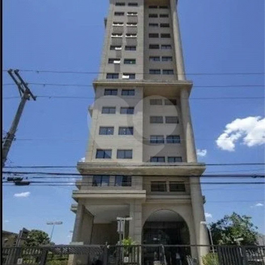 Sala comercial com 35m² , 1 vaga , 1 banheiro , à venda na Penha.