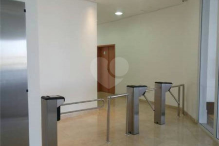Indaiatuba - Torre Business -Venda e Locação - Escritório e WC , com area util de 39.16m² -R$ 385.000,00- Locação - R$ 2.600,00, mais condominio de R$ 317,,48 - iptu de R$ 110,63 - condominio para venda - R$ 503,86 - Complexo Office Premium de 3 torres de salas comerciais, um shopping