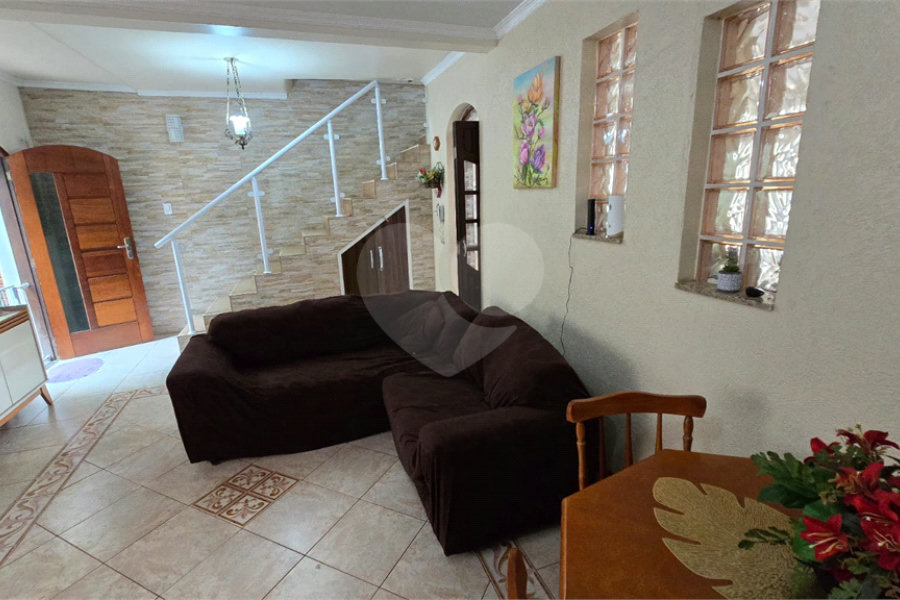 SOBRADO A VENDA FEITO PARA RENDA, FAMÍLIA GRANDE OU 2 CASAS | PRÓXIMO À ESTAÇÃO PIRITUBA!