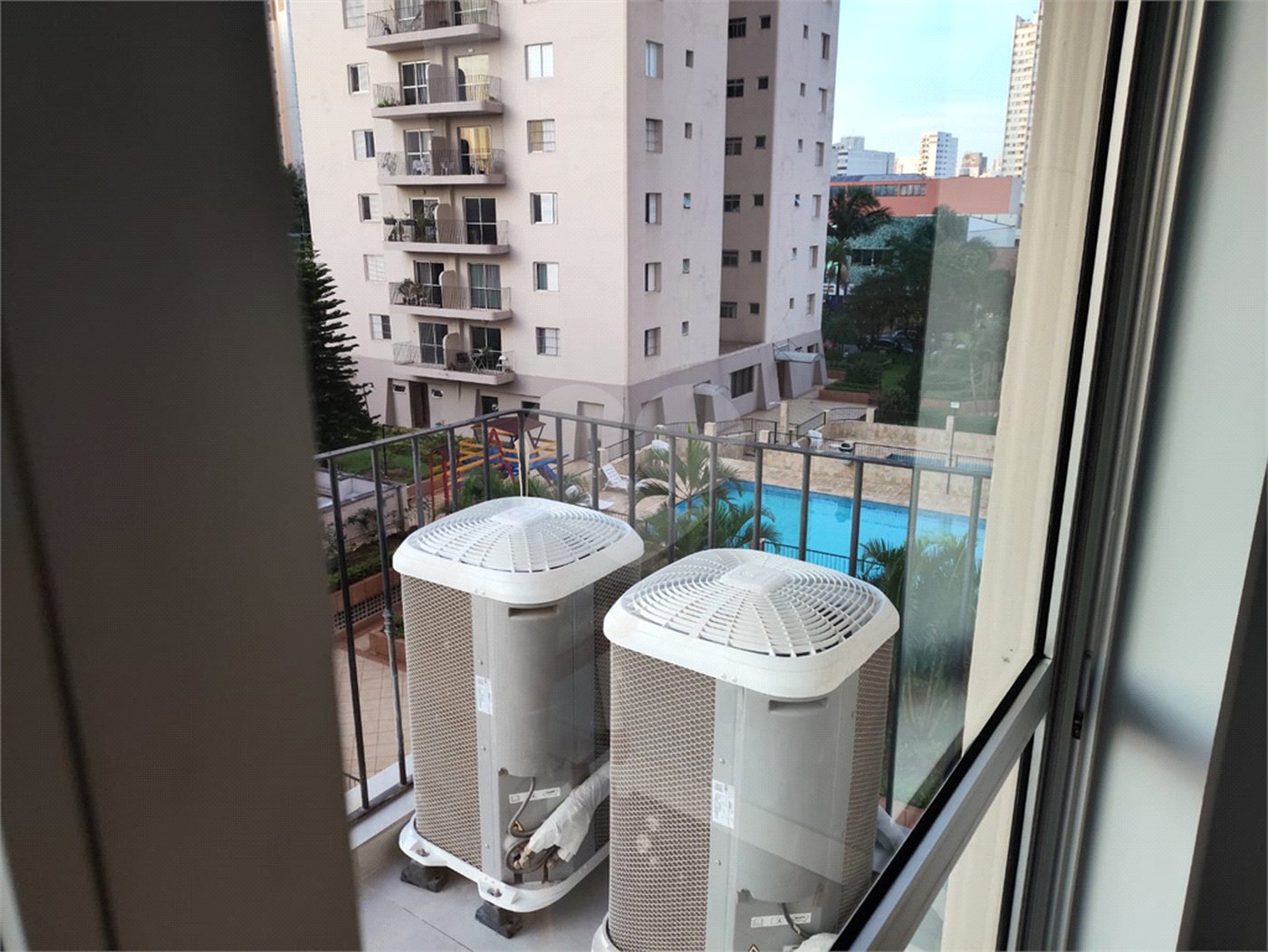 Belíssimo apartamento de 168,62m² no Belenzinho todo reformado com 3 dorm e 2 vagas .Aceita Permuta