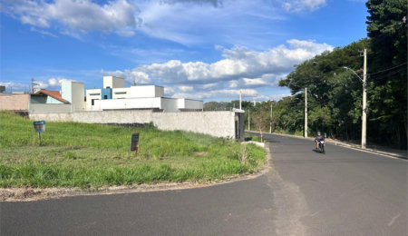 Loteamento à venda em Jardim Santa Júlia, São Carlos, SP