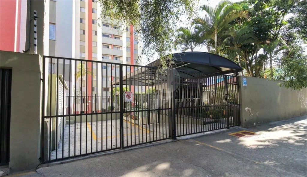 Apartamento com 49m², 2 quartos, 1 garagem, à venda em Itaquera