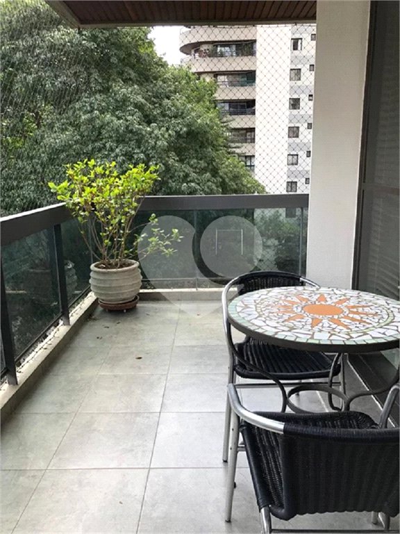 APARTAMENTO NA VILA MARIANA