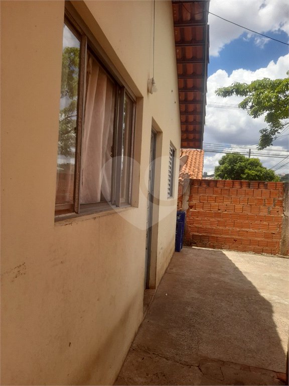 Casa à Venda no Jardim Zavaglia - São Carlos