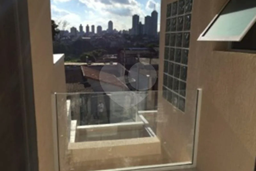 Sobrado novo nunca habitado.