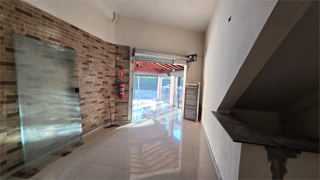 Salão 110m² comercial na Lucas Nogueira Garcez - Atibaia- SP