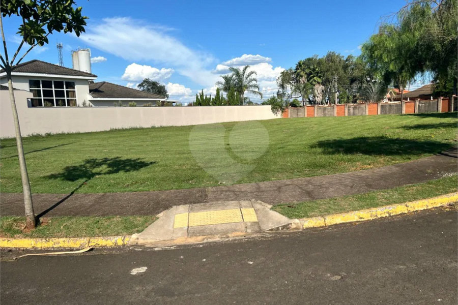 Terreno à venda no Condomínio Park Campestre I em Piracicaba/SP.