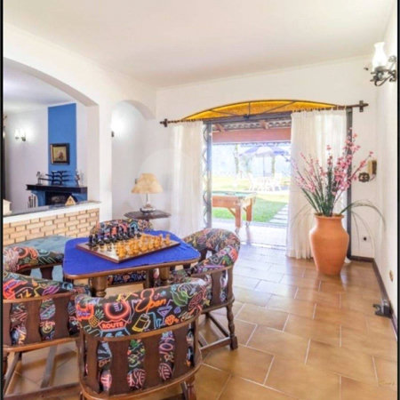 Casa com 6 Quartos e 8 banheiros à Venda, 1500 m² de Terreno em Atibaia/SP