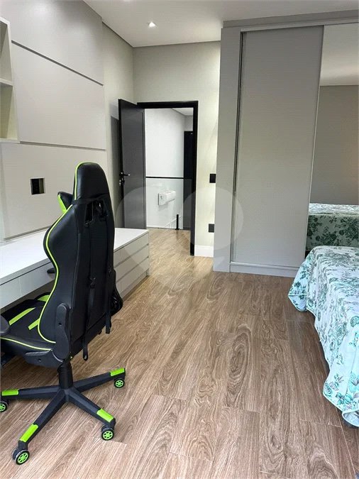Condomínio London Park – Indaiatuba/SP - Uma casa simplesmente encantadora, em uma das posições mais desejadas do Condomínio London Park, com fundo para a mata, proporcionando privacidade, tranquilidade e uma conexão incrível com a natureza. Terreno: 318,12 m² - Área construída: 265,09 m²