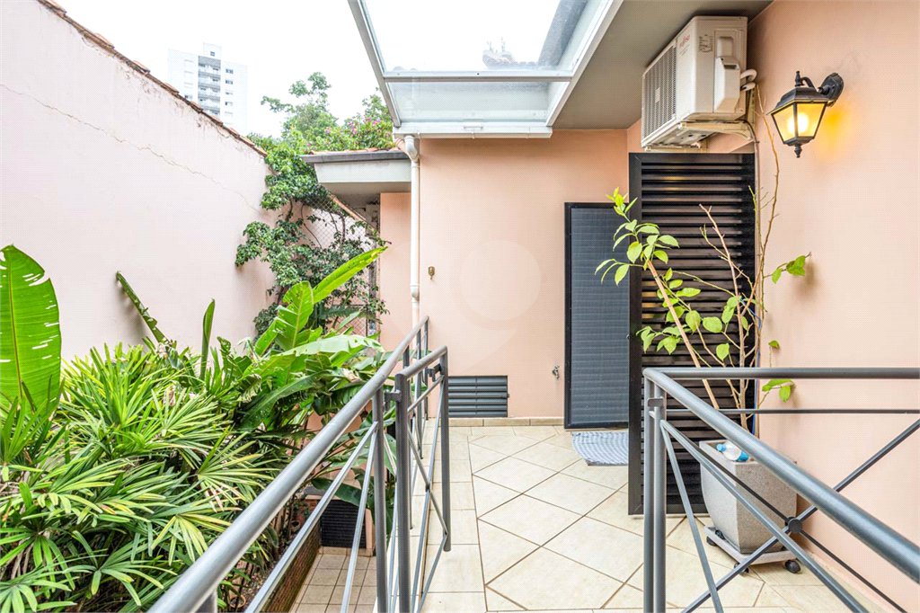 Sobrado Residencial à Venda – Vila Mariana – 274 m² de Área Útil