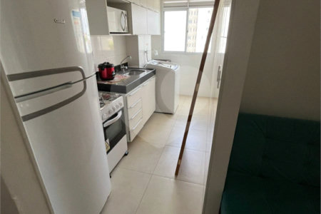 Oportunidade Única no Monte dos Pinheiros – Um lar completo esperando por você